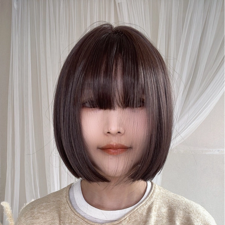 前髪とつむじの位置を合わせてかぶった時