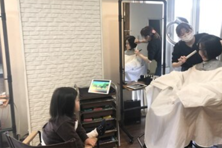 提携サロン The book hand salon(ザ ブック ハンド サロン) 写真5