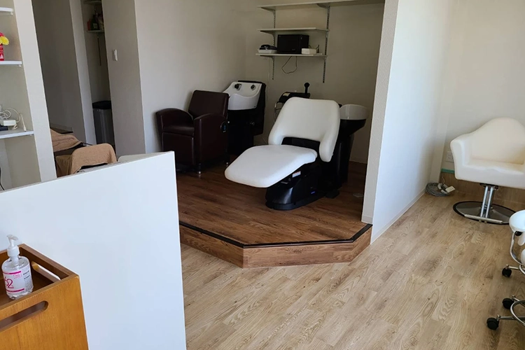 提携サロン かみのけやさん 写真3